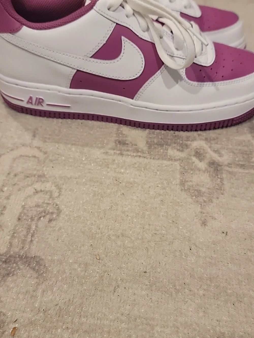 Nike Air Force 1 Low White & Magenta Sneakers Youth/Women~Size 6Y~New W/O Box